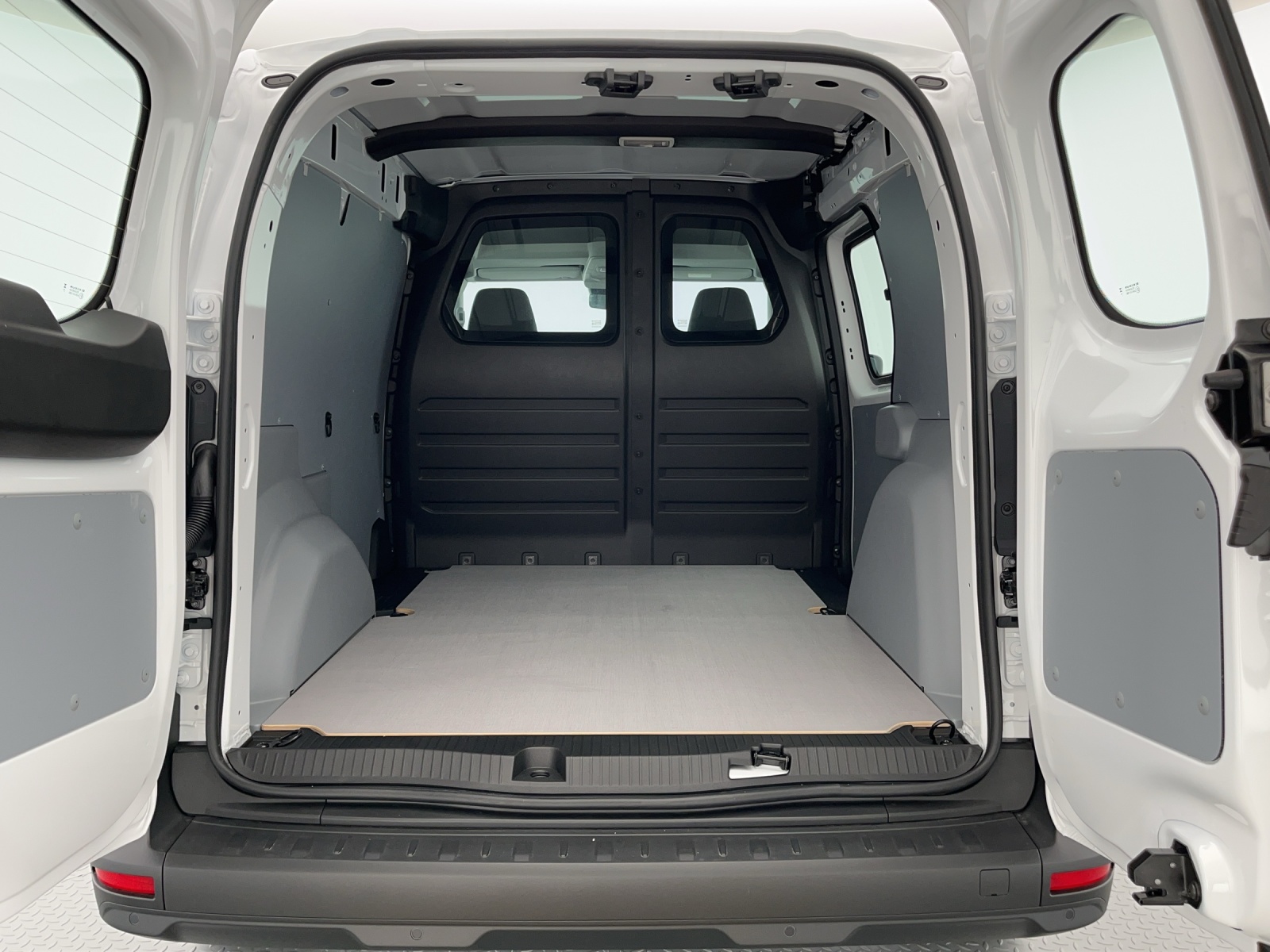 RENAULT Kangoo Van 1.3 TCe 130 Extra-image-17