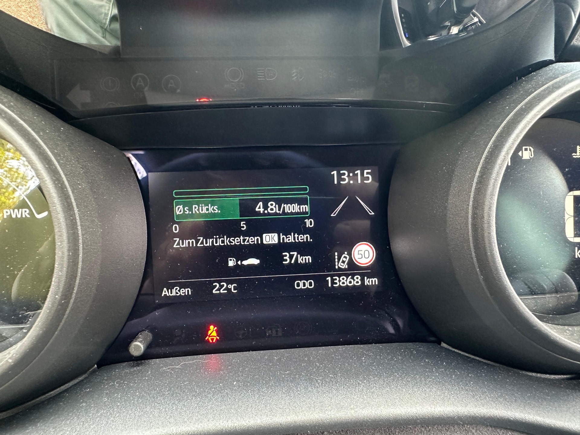 TOYOTA 1.5 VVT-i HSD Trend-image-6