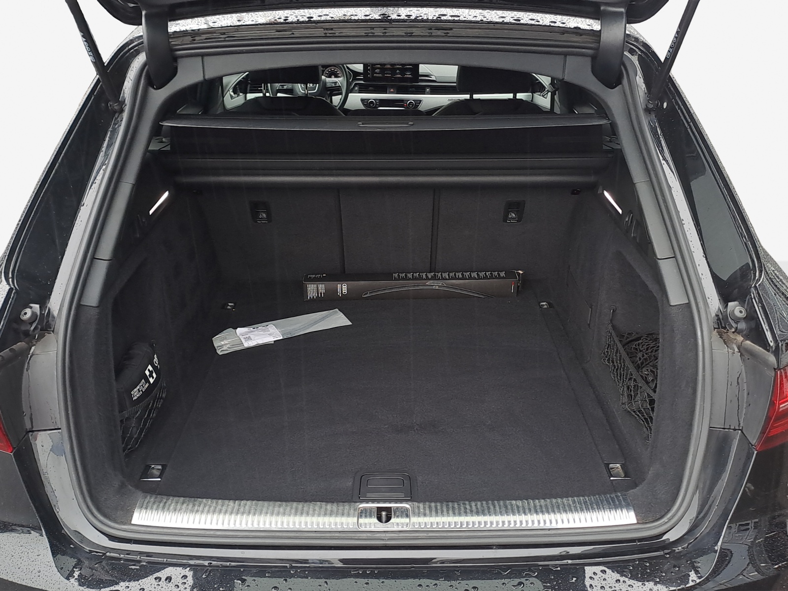 AUDI A4 Avant 40 TDI S line Attraction quattro S-tronic-image-12