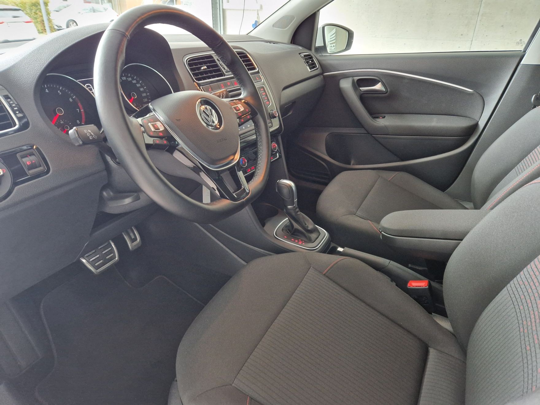 VW Polo 1.2 TSI BMT Sound DSG-image-6