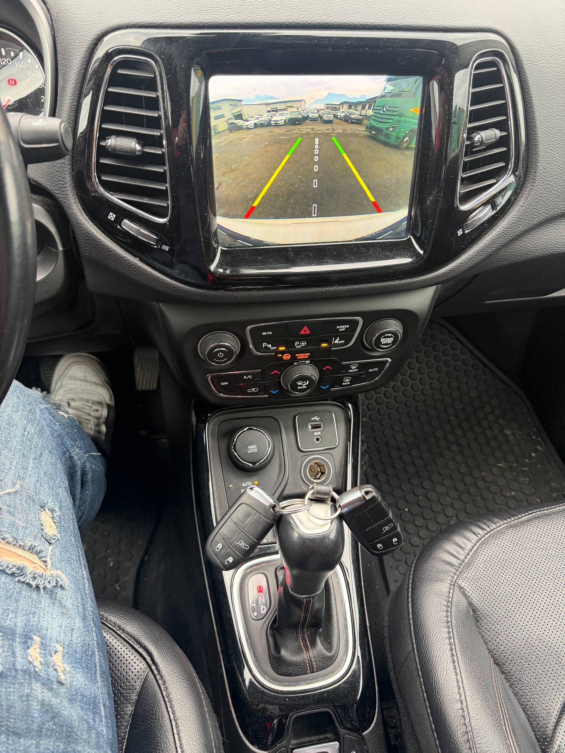 JEEP Compass 2.0CRD Freedom AWD 9ATX-image-11