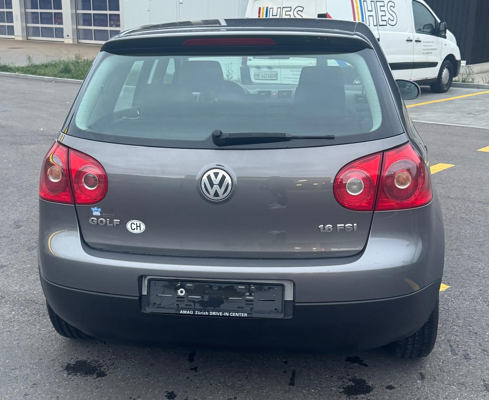 VW Golf 1.6 FSI Comfortline-image-4