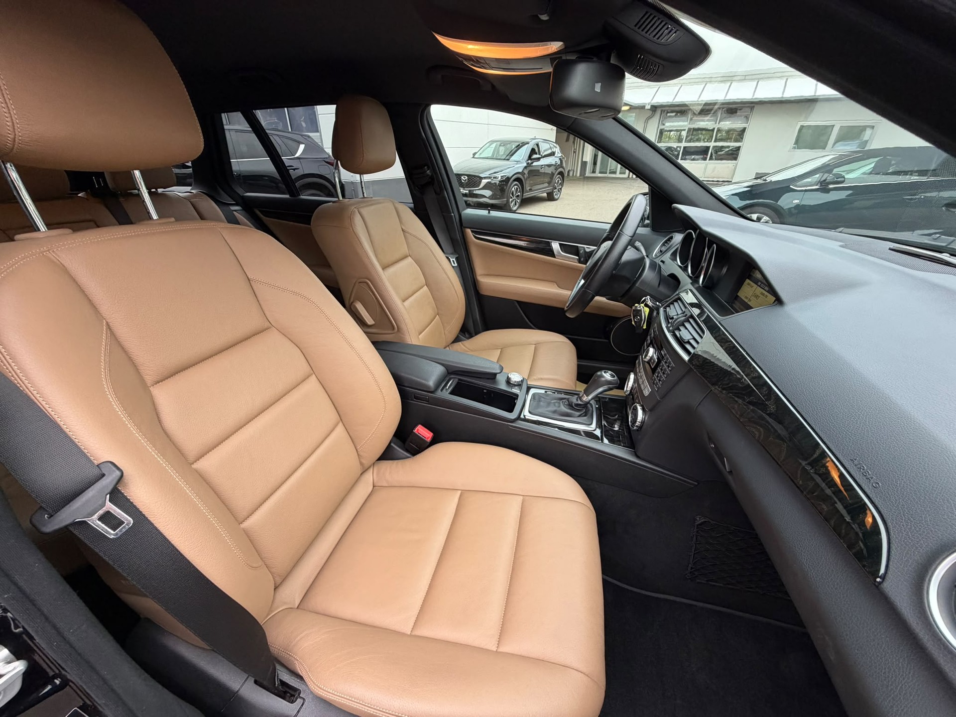 MERCEDES-BENZ C 350 Avantgarde 7G-Tronic-image-12