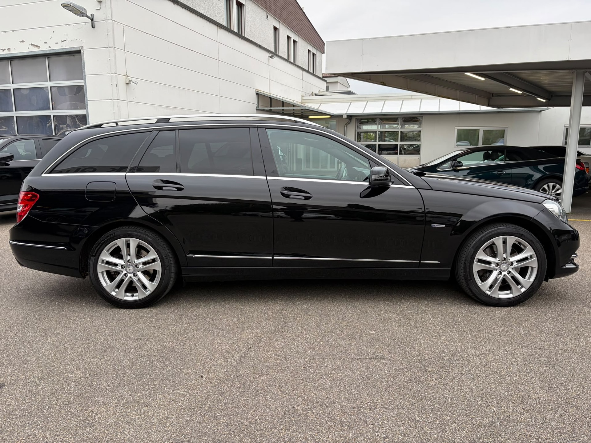 MERCEDES-BENZ C 350 Avantgarde 7G-Tronic-image-4