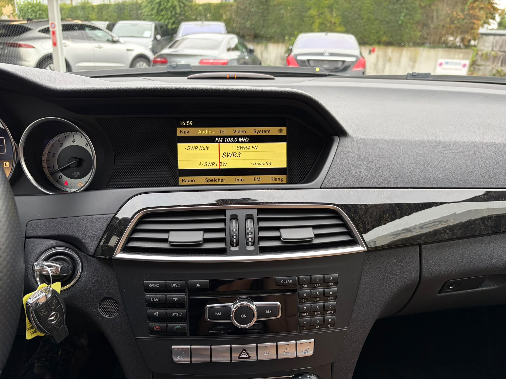 MERCEDES-BENZ C 350 Avantgarde 7G-Tronic-image-10