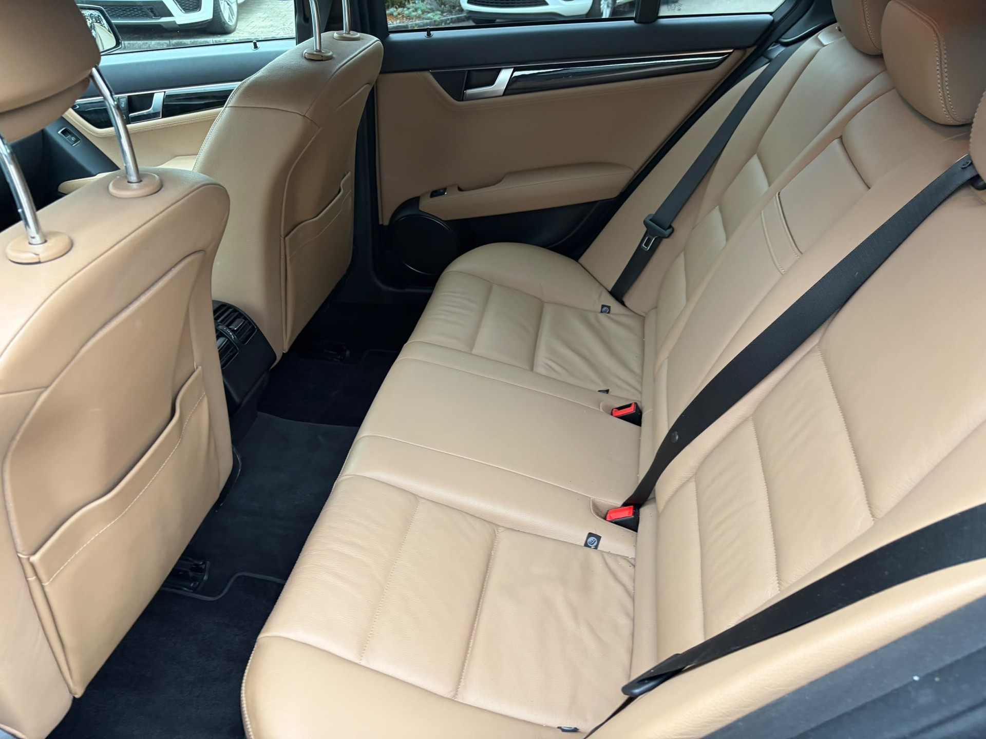 MERCEDES-BENZ C 350 Avantgarde 7G-Tronic-image-13