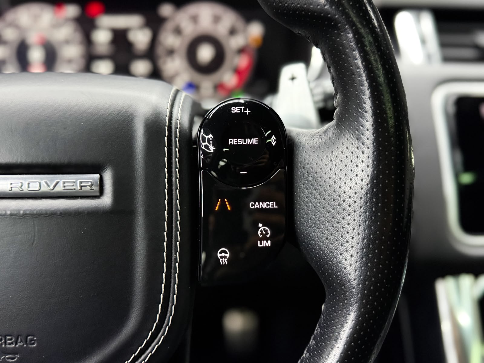 LAND ROVER Range Rover Sport 5.0 V8 S/C SVR Automatic-image-16