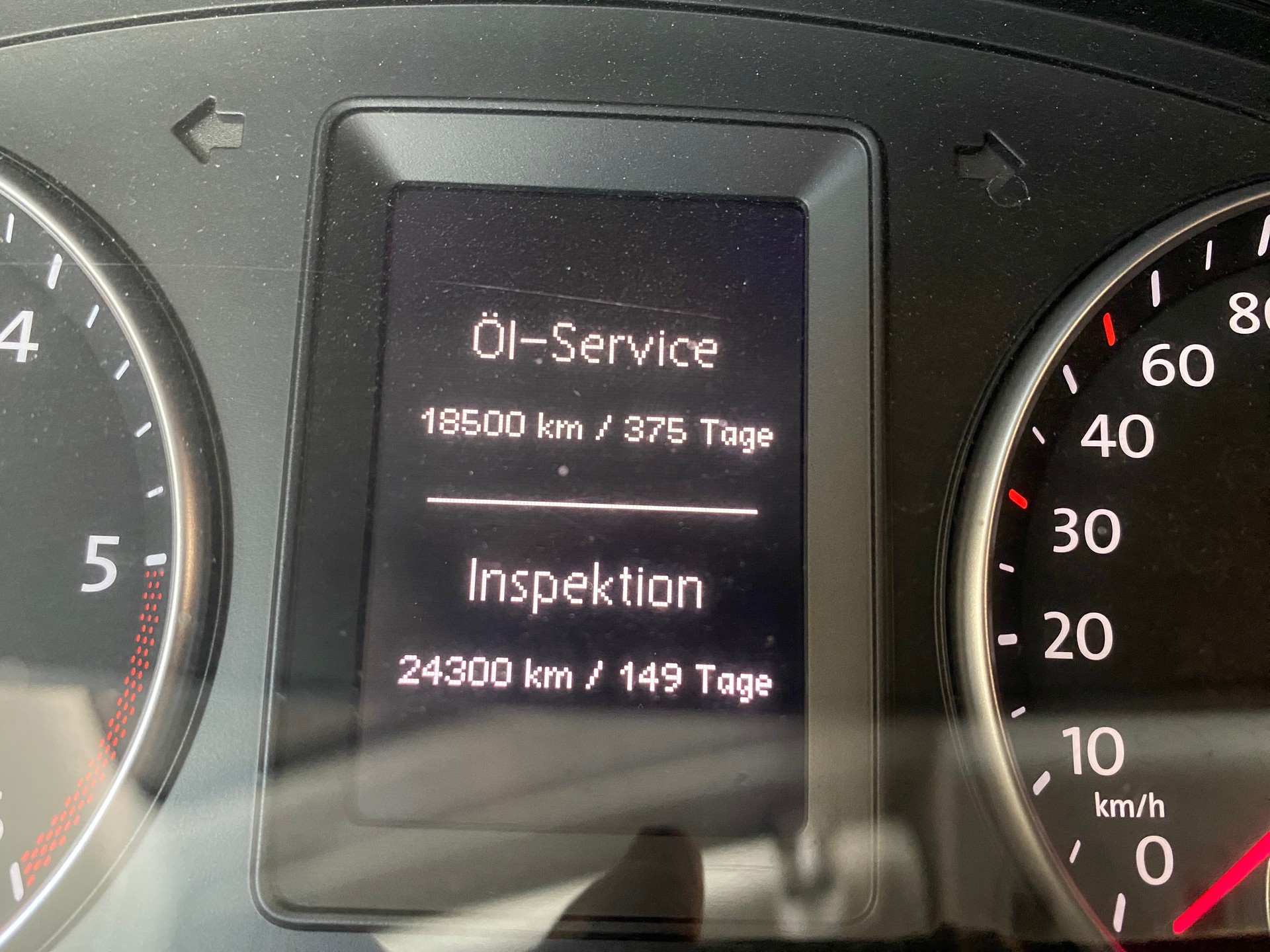VW Caddy Maxi 2.0TDI 4Motion BlueMotion Technology-image-10