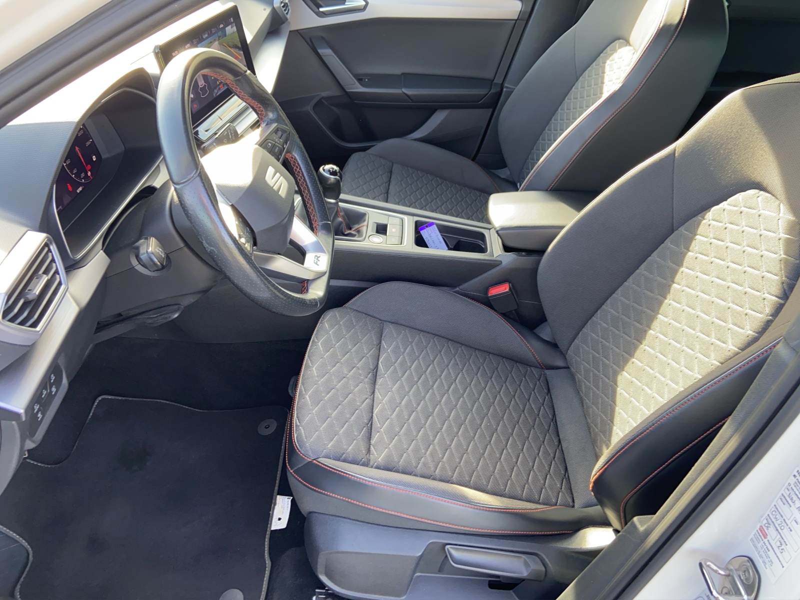 SEAT Leon 1.5 Eco TSI ACT Hola FR-image-8
