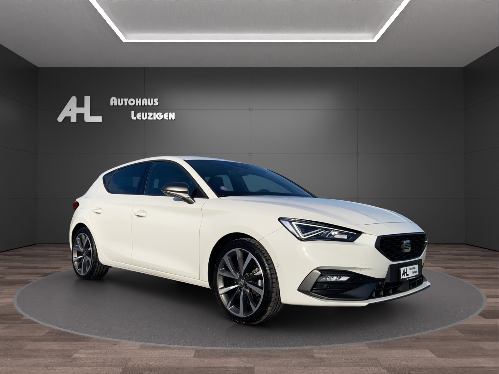 SEAT Leon 1.5 Eco TSI ACT Hola FR-image-6