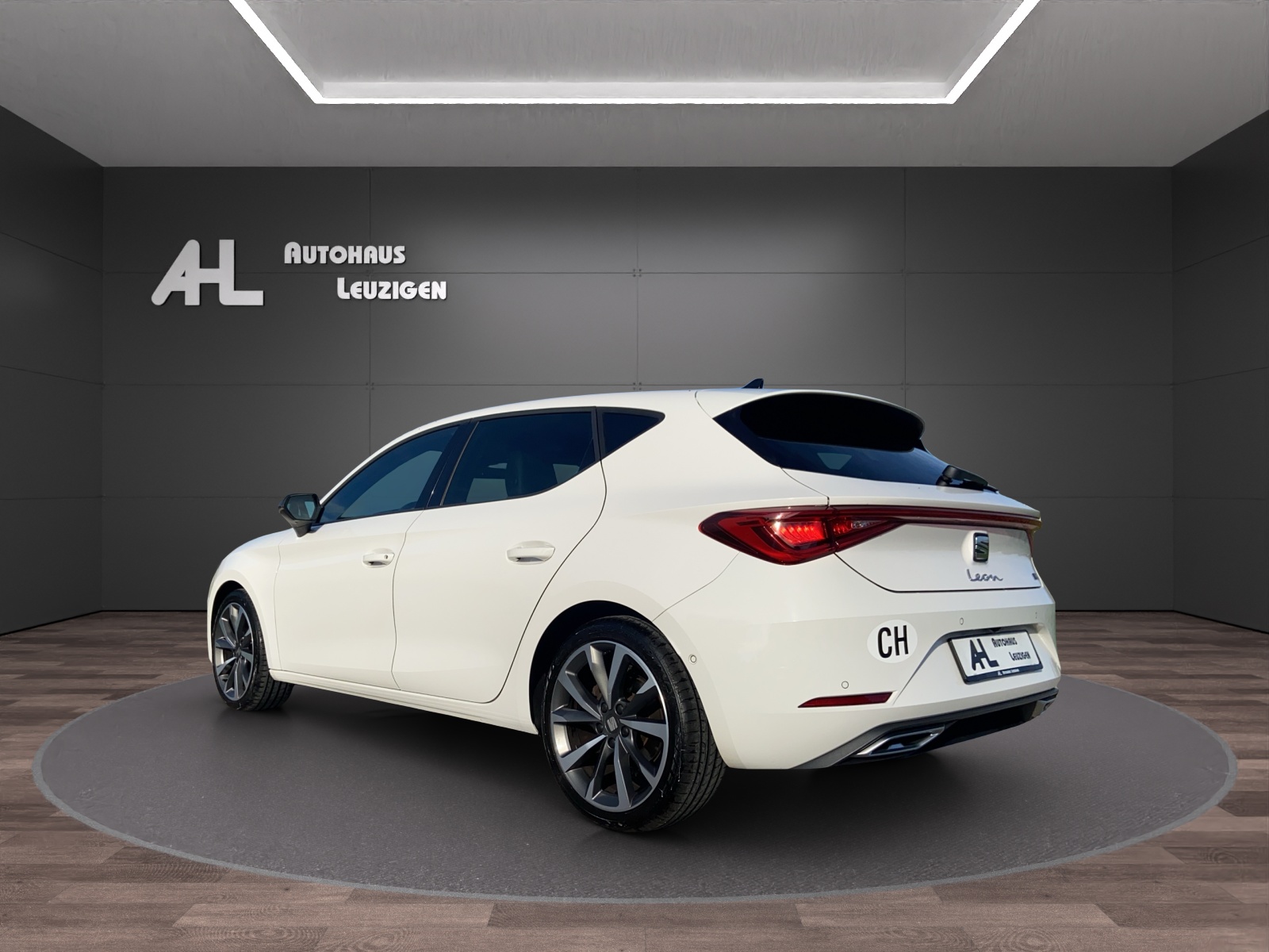 SEAT Leon 1.5 Eco TSI ACT Hola FR-image-2