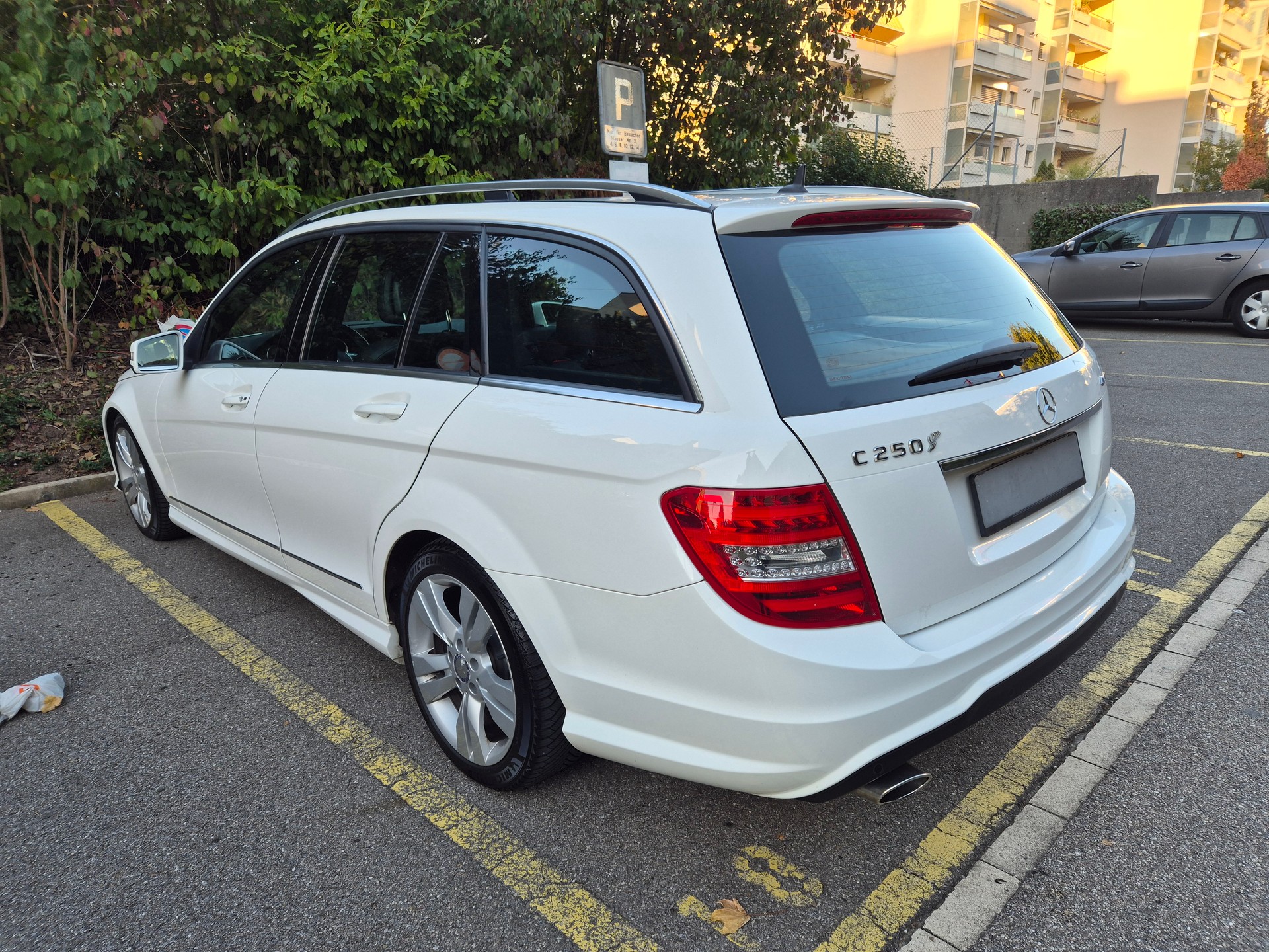 MERCEDES-BENZ C 250 CDI Elégance 4Matic 7G-Tronic-image-2