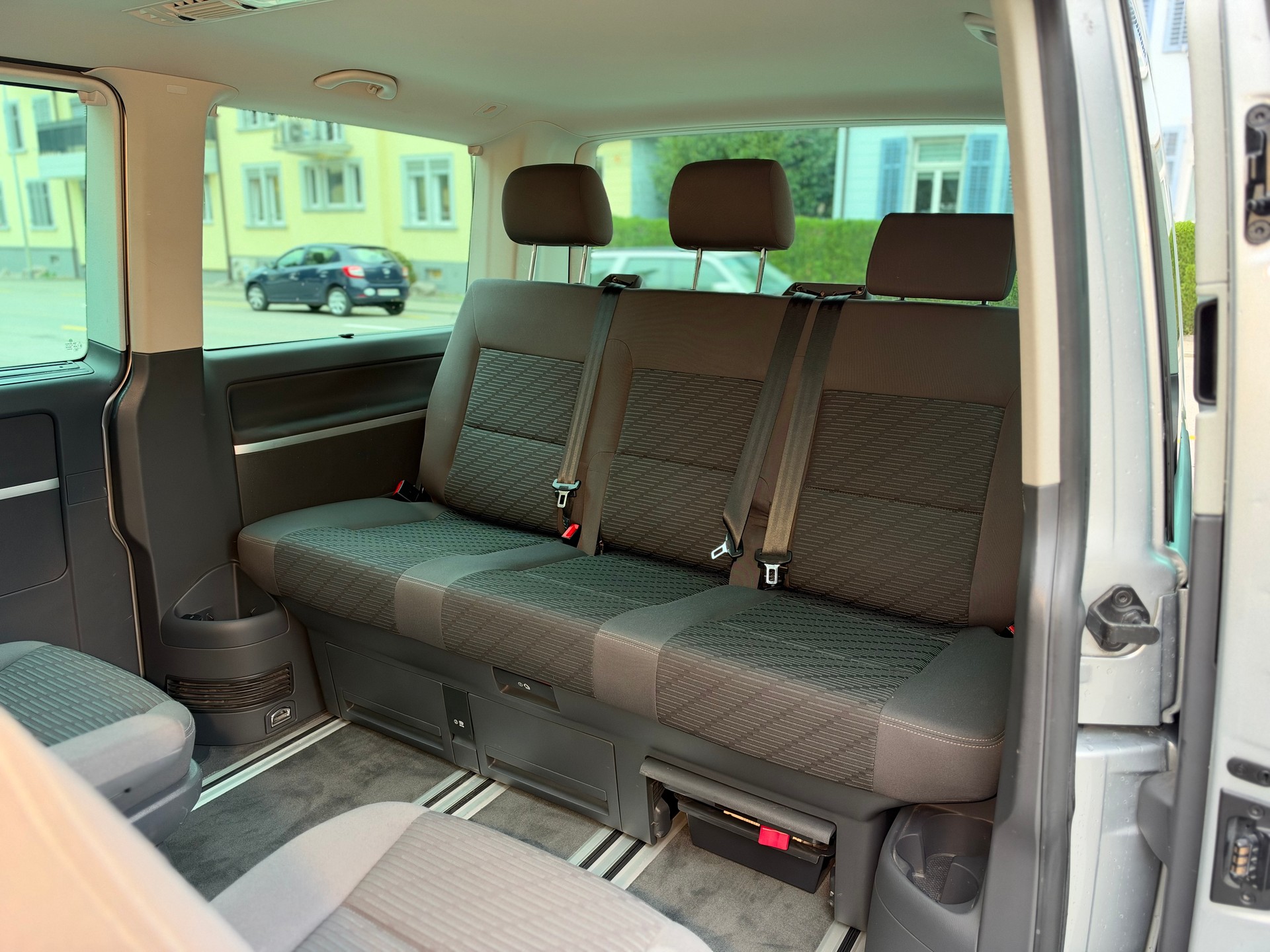 VW T5 Multivan 2.0 Bi-TDI CR Comfortline 4Motion-image-16