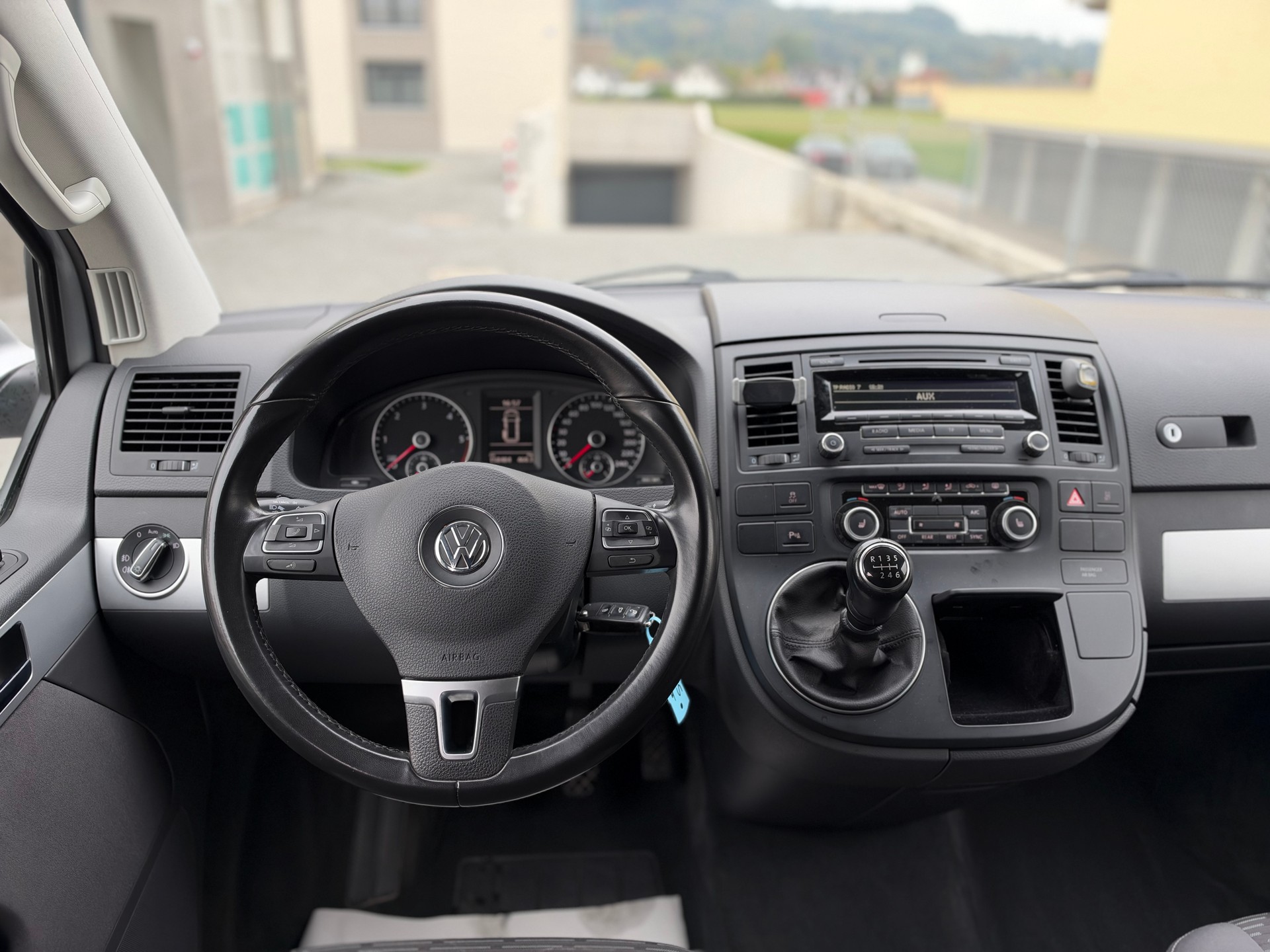 VW T5 Multivan 2.0 Bi-TDI CR Comfortline 4Motion-image-12