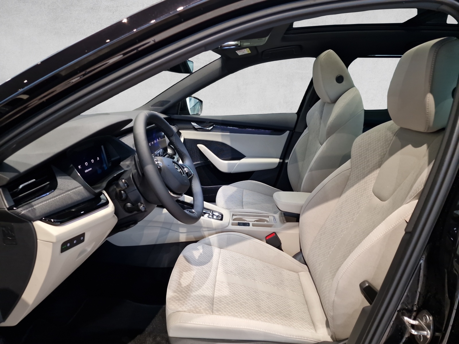 SKODA Octavia Combi 2.0 TDI DSG Style 4x4-image-5