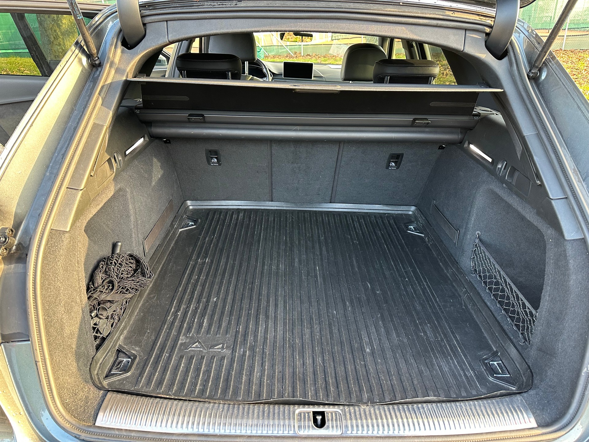 AUDI A4 Avant 3.0 TDI Sport quattro tiptronic-image-18