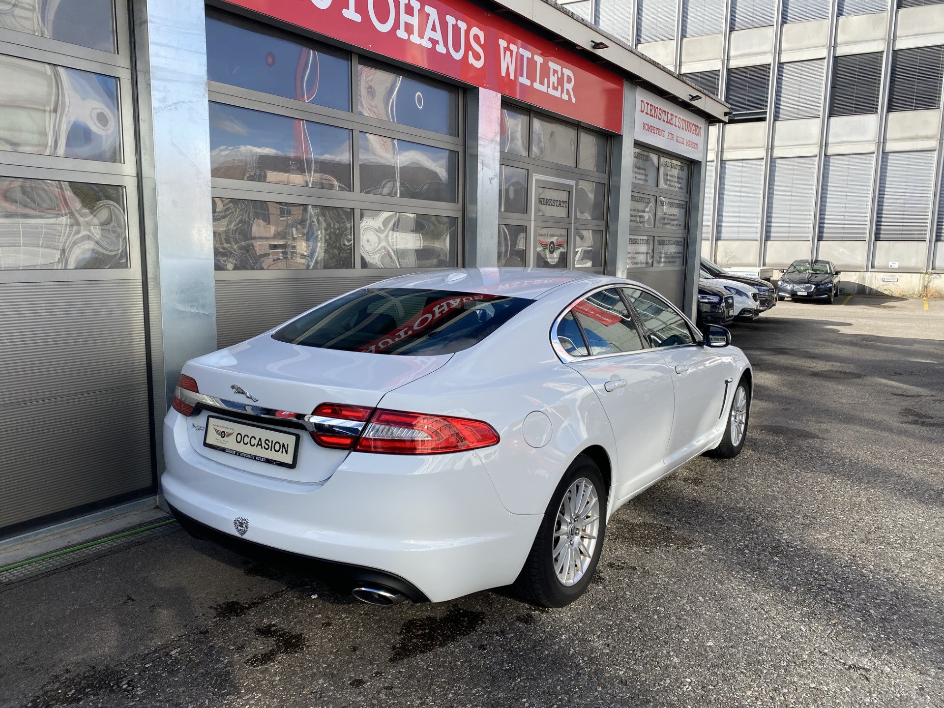 JAGUAR XF 2.2d-image-4