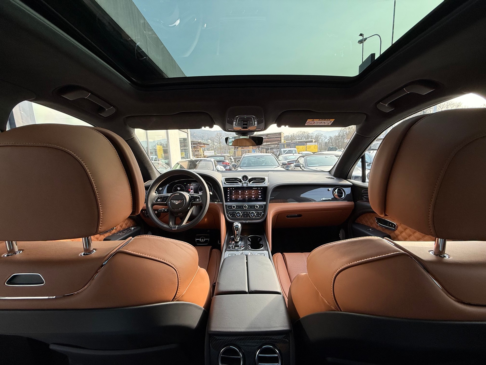 BENTLEY Bentayga Azure-image-17