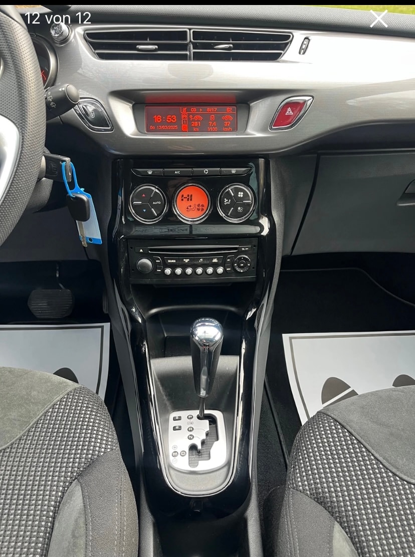 CITROEN C3 1.6i 16V Exclusive Automatic-image-11