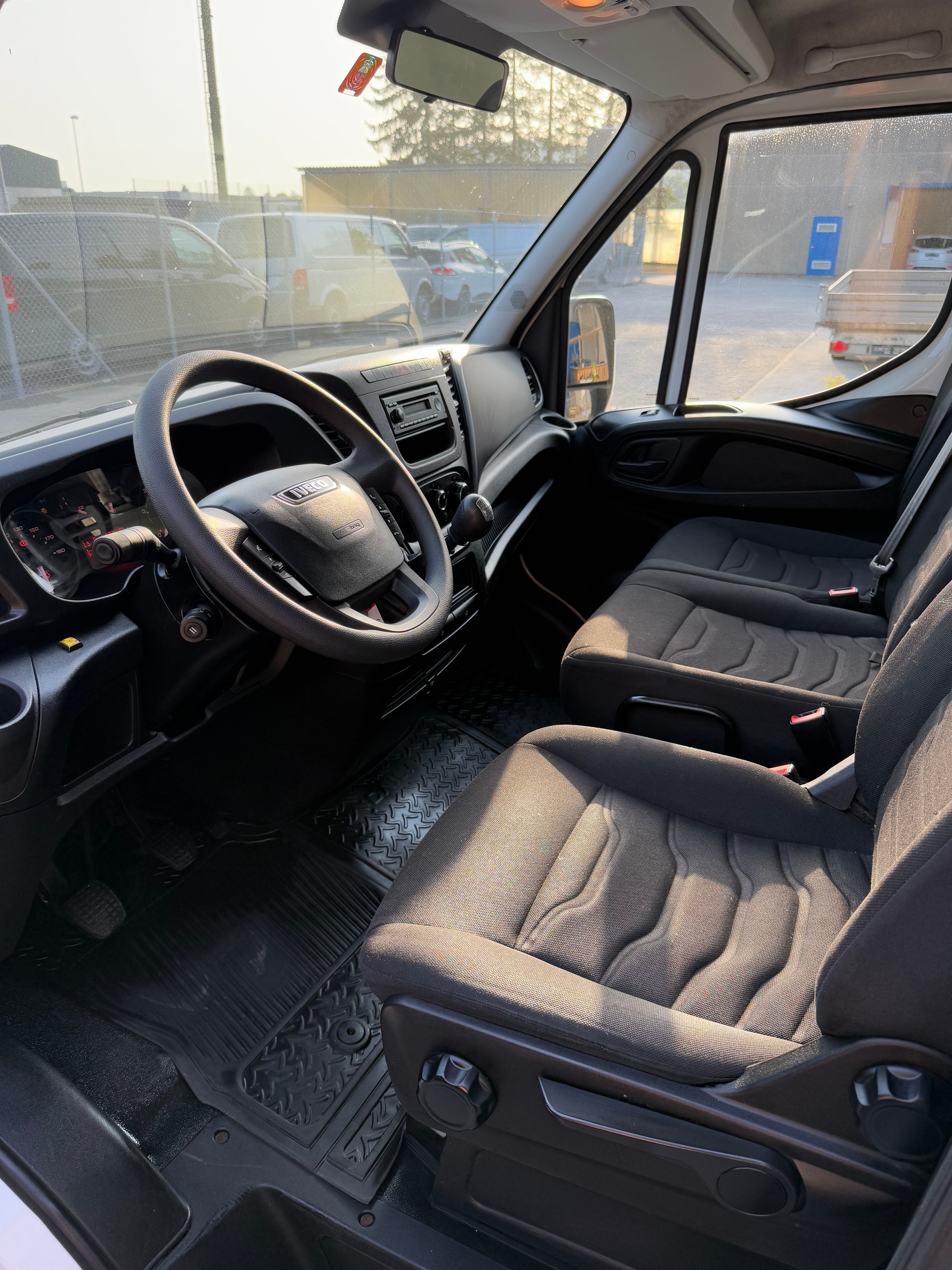 IVECO 35 C 17 3.0l Hebebühne-image-7