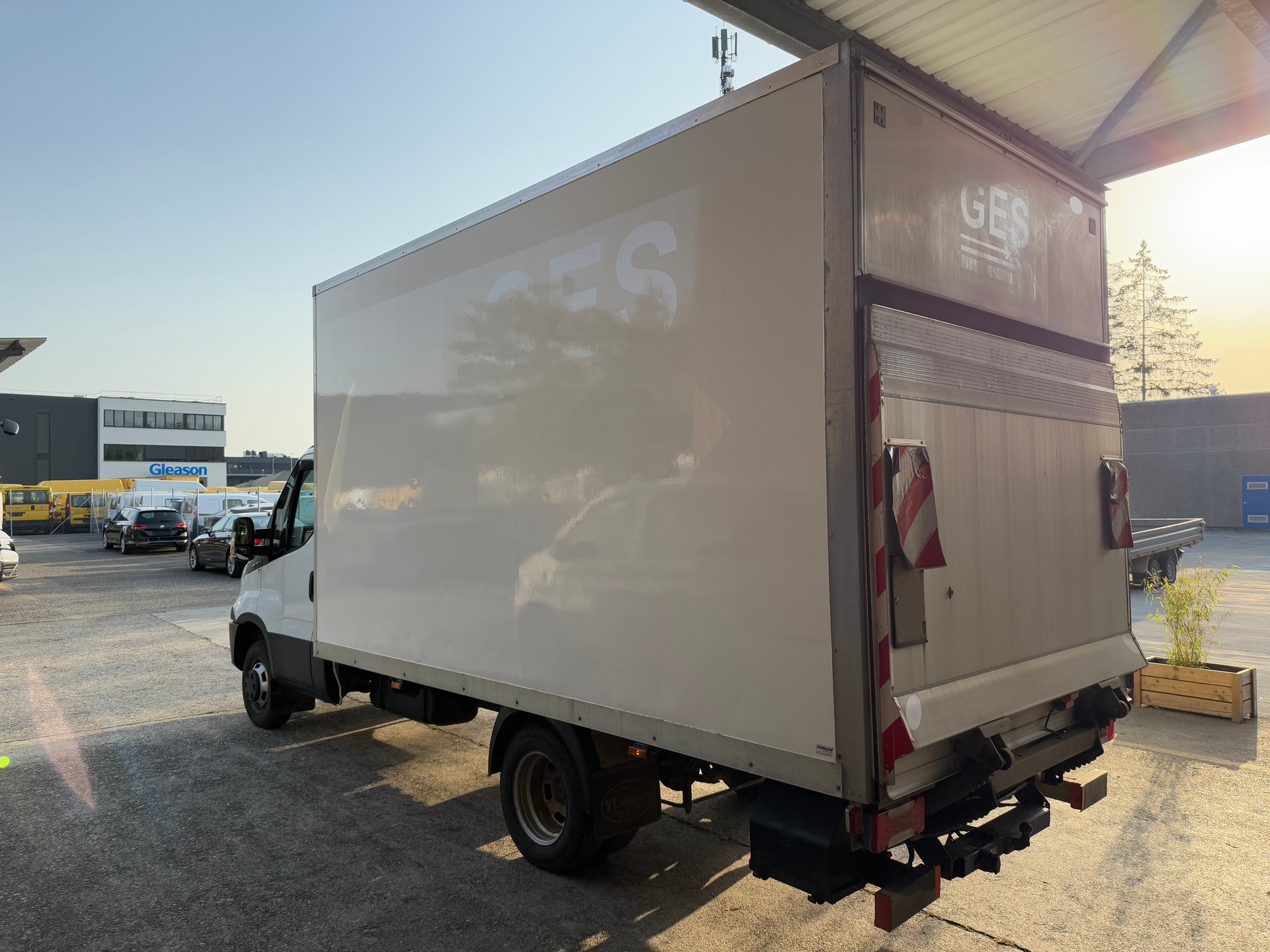 IVECO 35 C 17 3.0l Hebebühne-image-3
