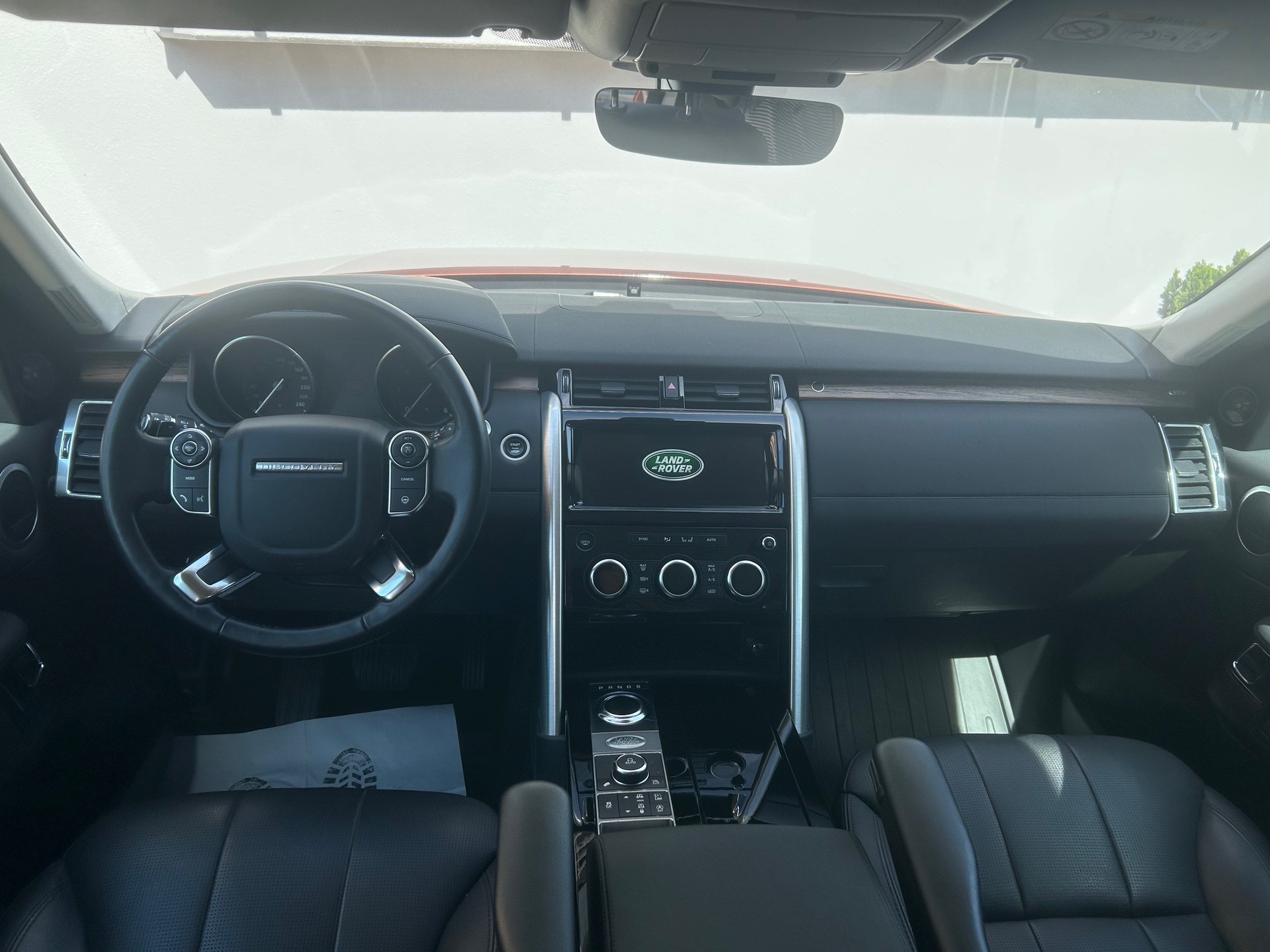 LAND ROVER Discovery 2.0 SD4 HSE Automatic-image-12