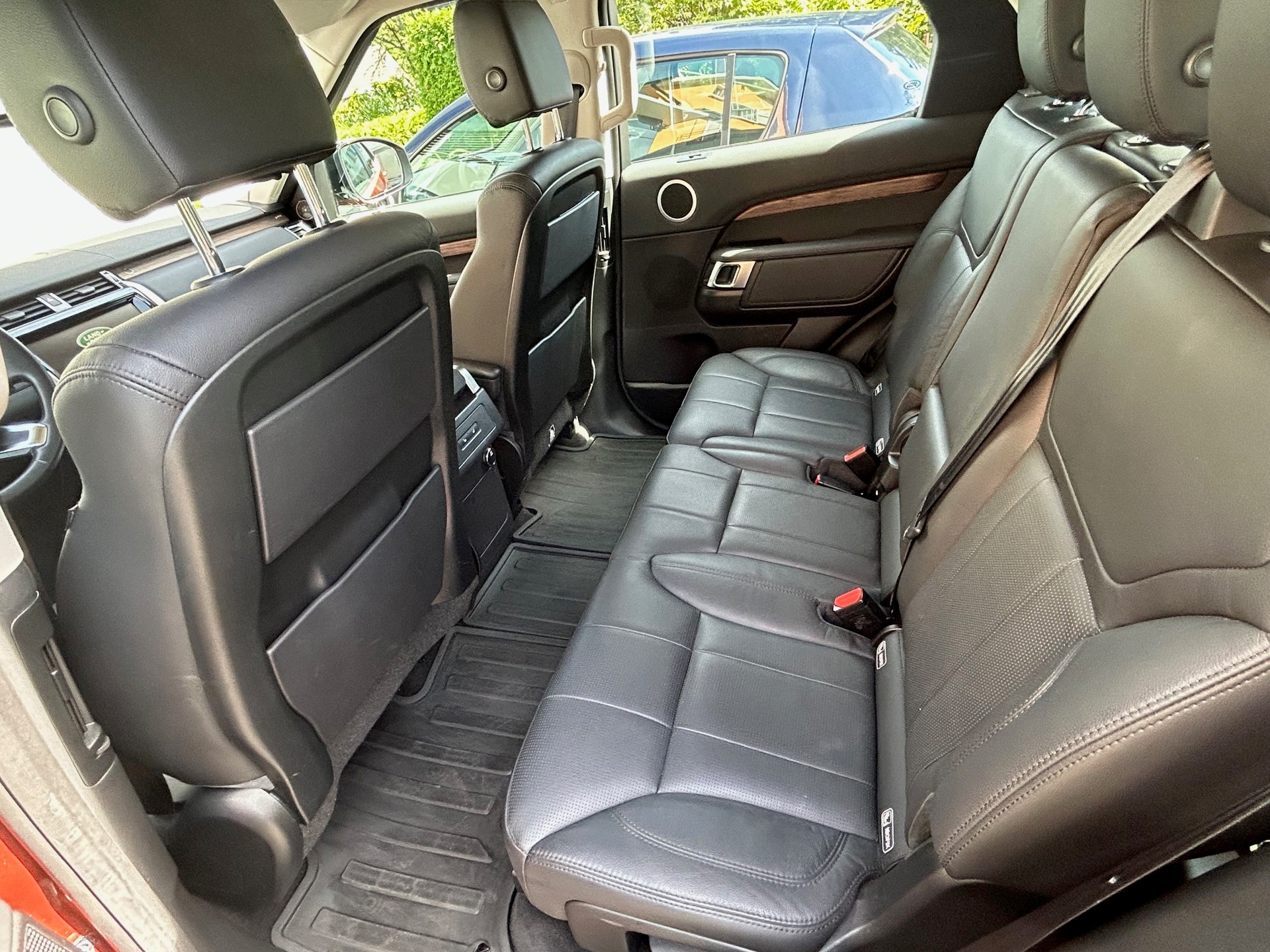 LAND ROVER Discovery 2.0 SD4 HSE Automatic-image-11