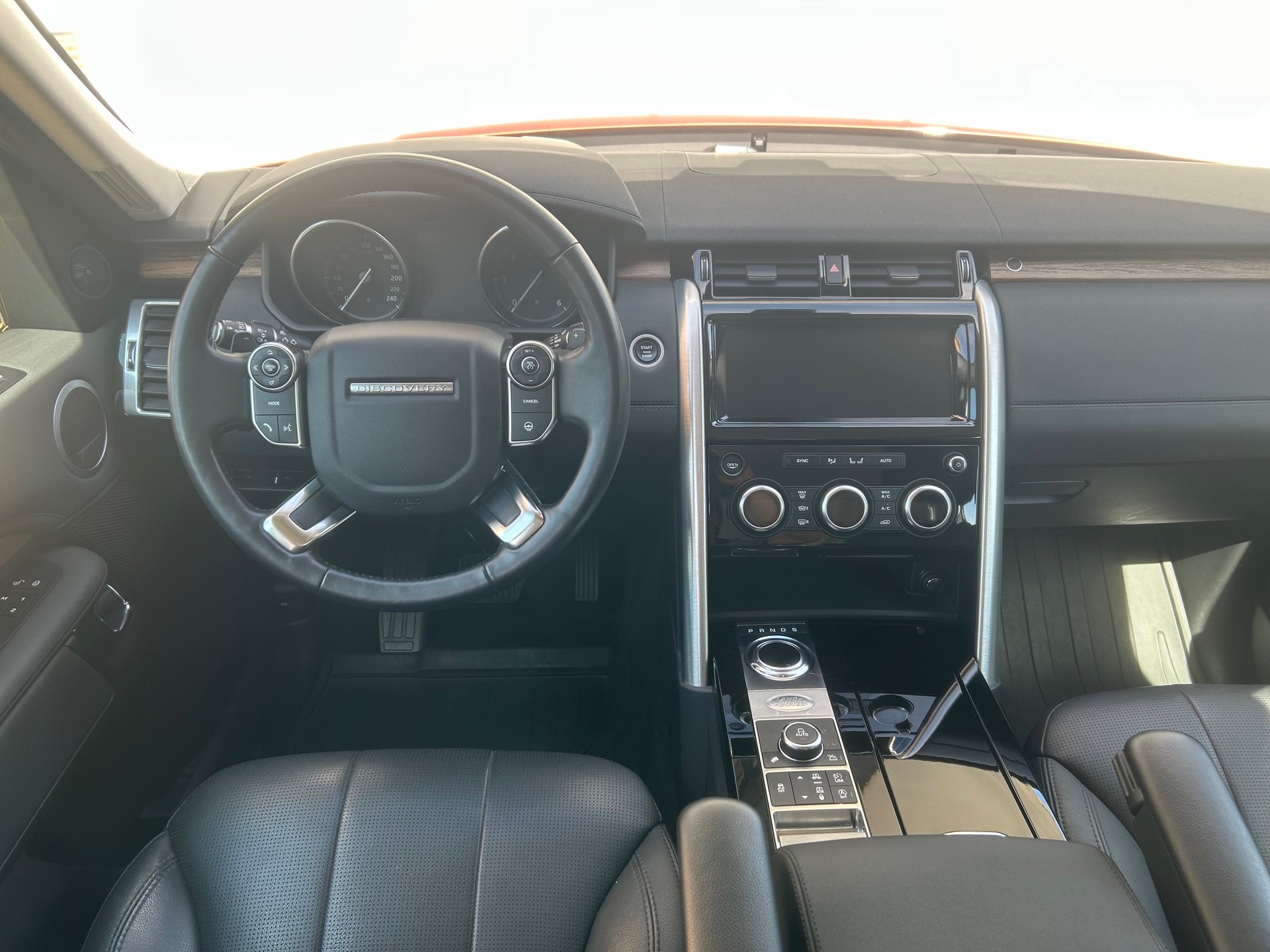 LAND ROVER Discovery 2.0 SD4 HSE Automatic-image-7