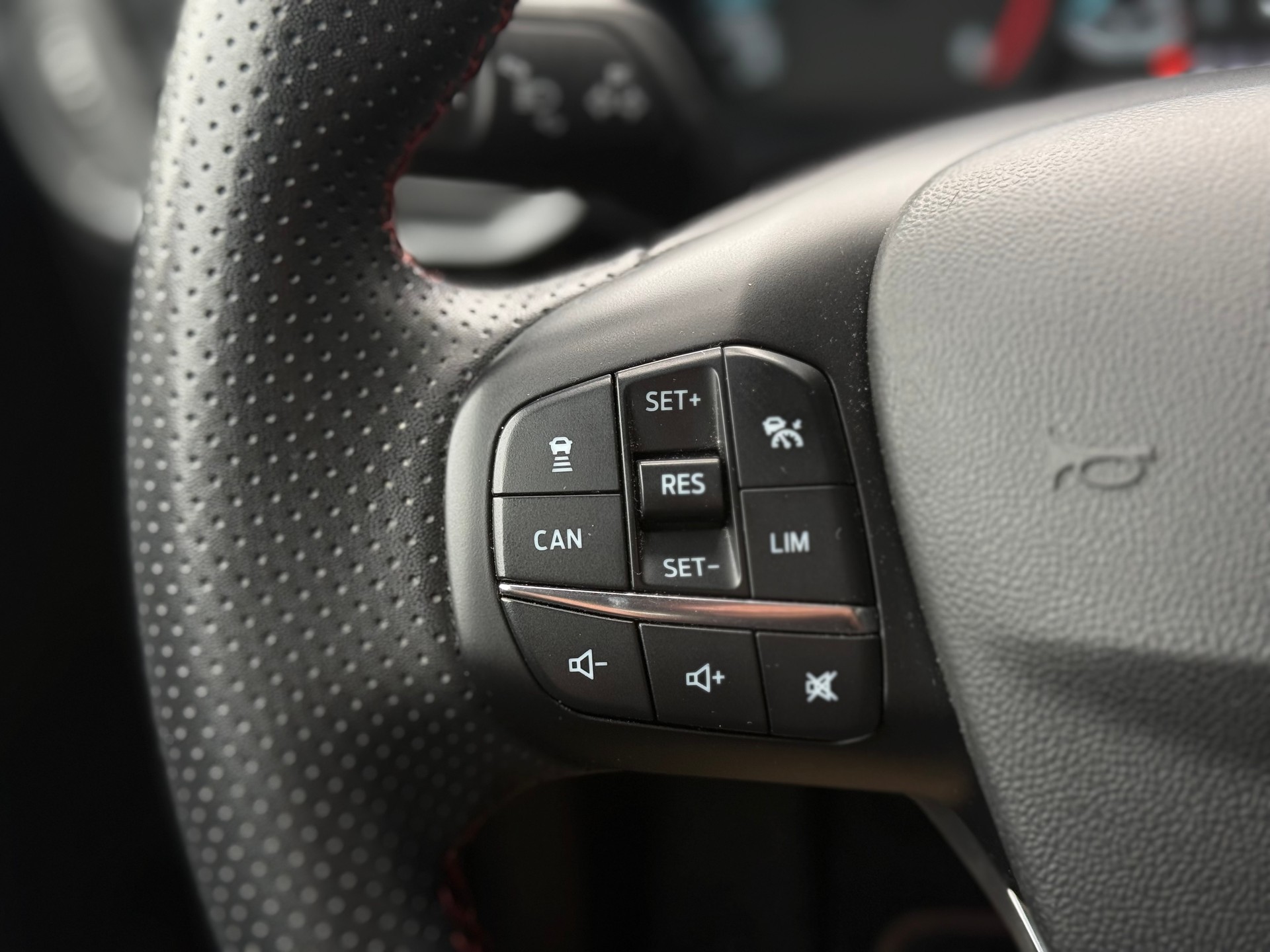 FORD Fiesta 1.0 SCTi MHEV ST Line X Automat °° Mit 12 Monate Garantie Inklusive °°-image-17