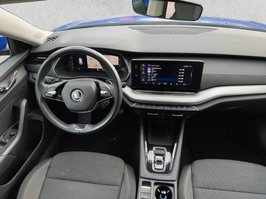 SKODA Octavia Combi 2.0 TDI Ambition DSG-image-10