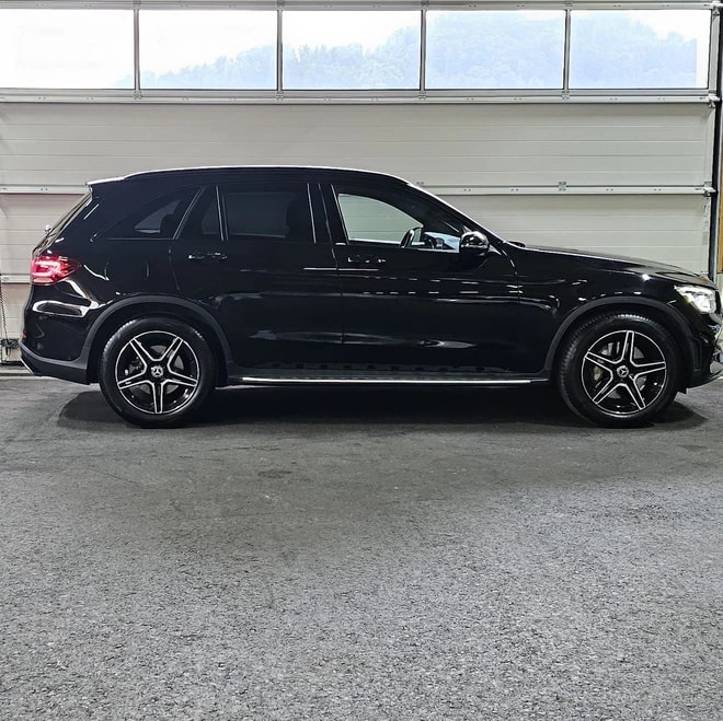 MERCEDES-BENZ GLC 200 AMG Line 4Matic 9G-Tronic *CH-Fahrzeug**Face-Lift Model*-image-6