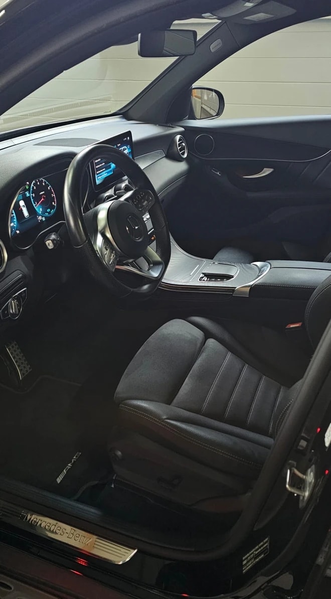 MERCEDES-BENZ GLC 200 AMG Line 4Matic 9G-Tronic *CH-Fahrzeug**Face-Lift Model*-image-11