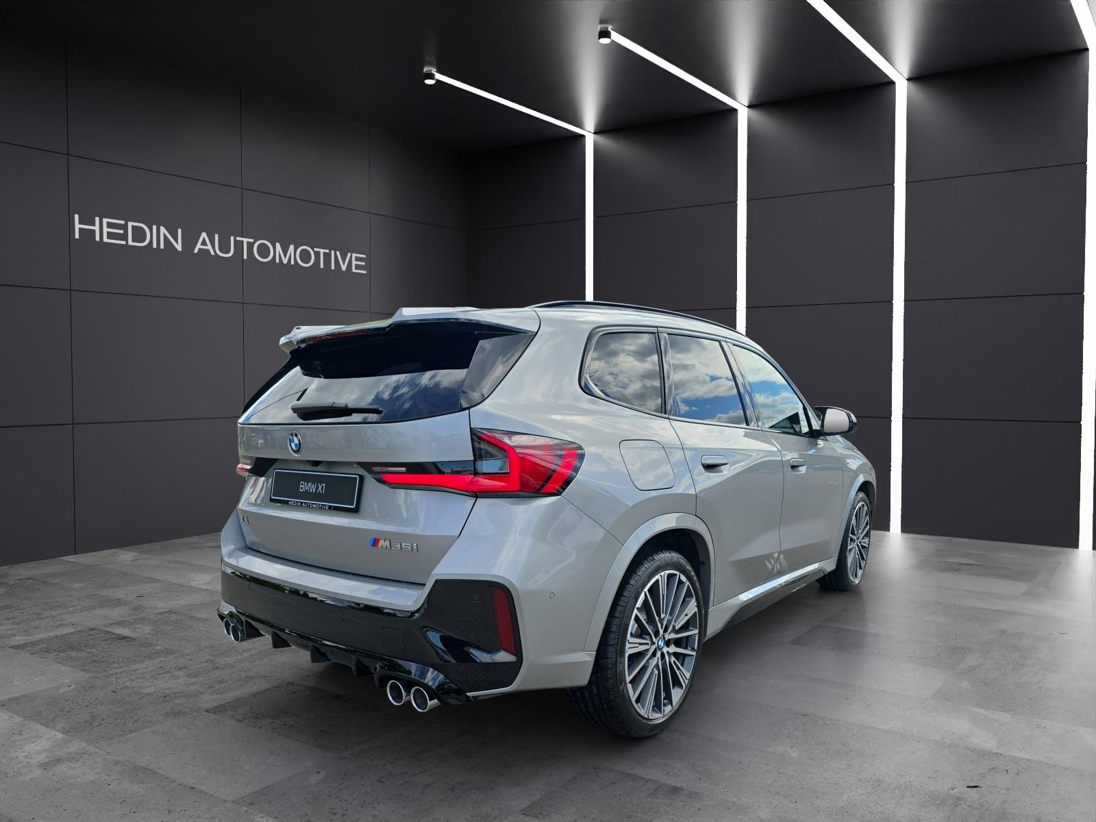 BMW X1 M35i-image-9