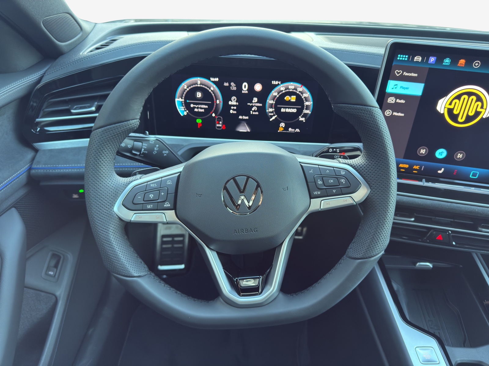VW Passat Variant 2.0 TDI evo R-Line 4 Motion DSG-image-9
