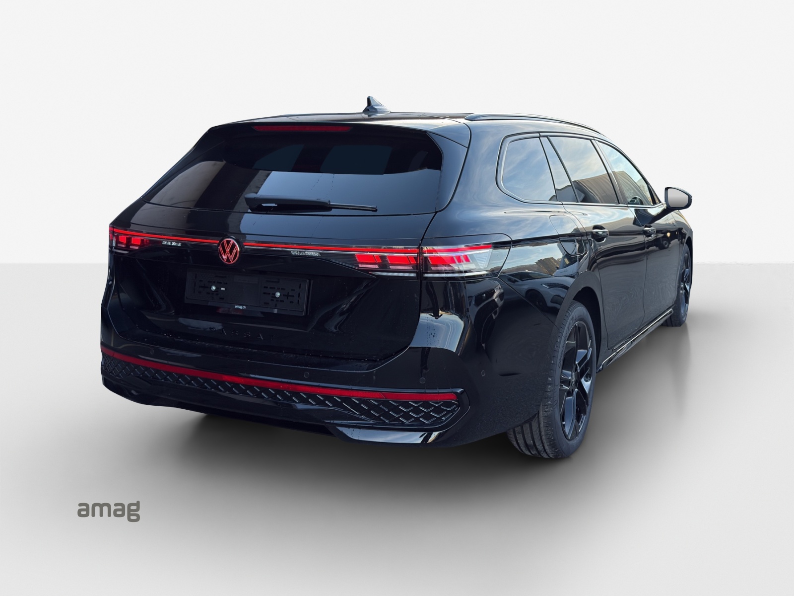 VW Passat Variant 2.0 TDI evo R-Line 4 Motion DSG-image-4