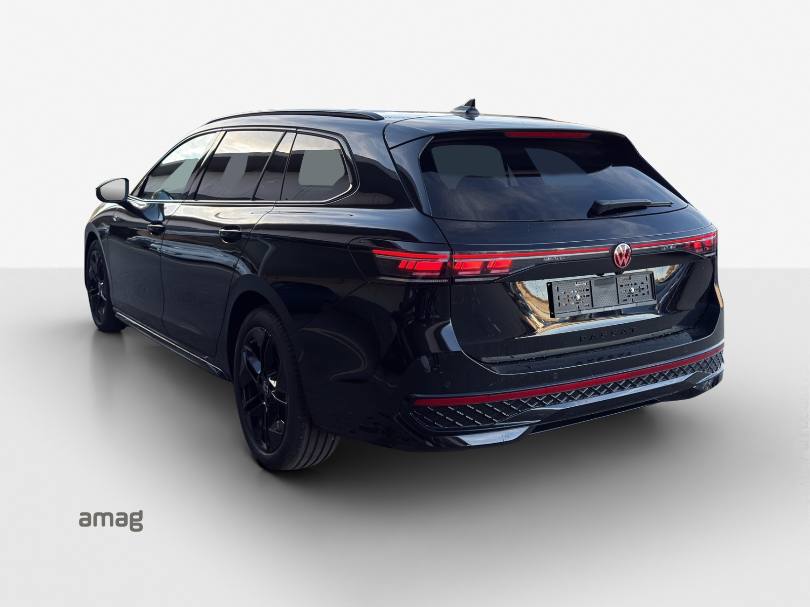VW Passat Variant 2.0 TDI evo R-Line 4 Motion DSG-image-2