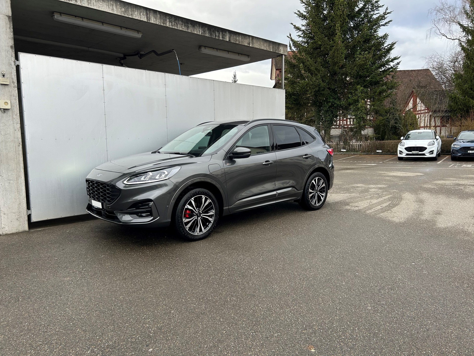 FORD Kuga 2.5 Plug-in Hybrid ST-Line X-image-0