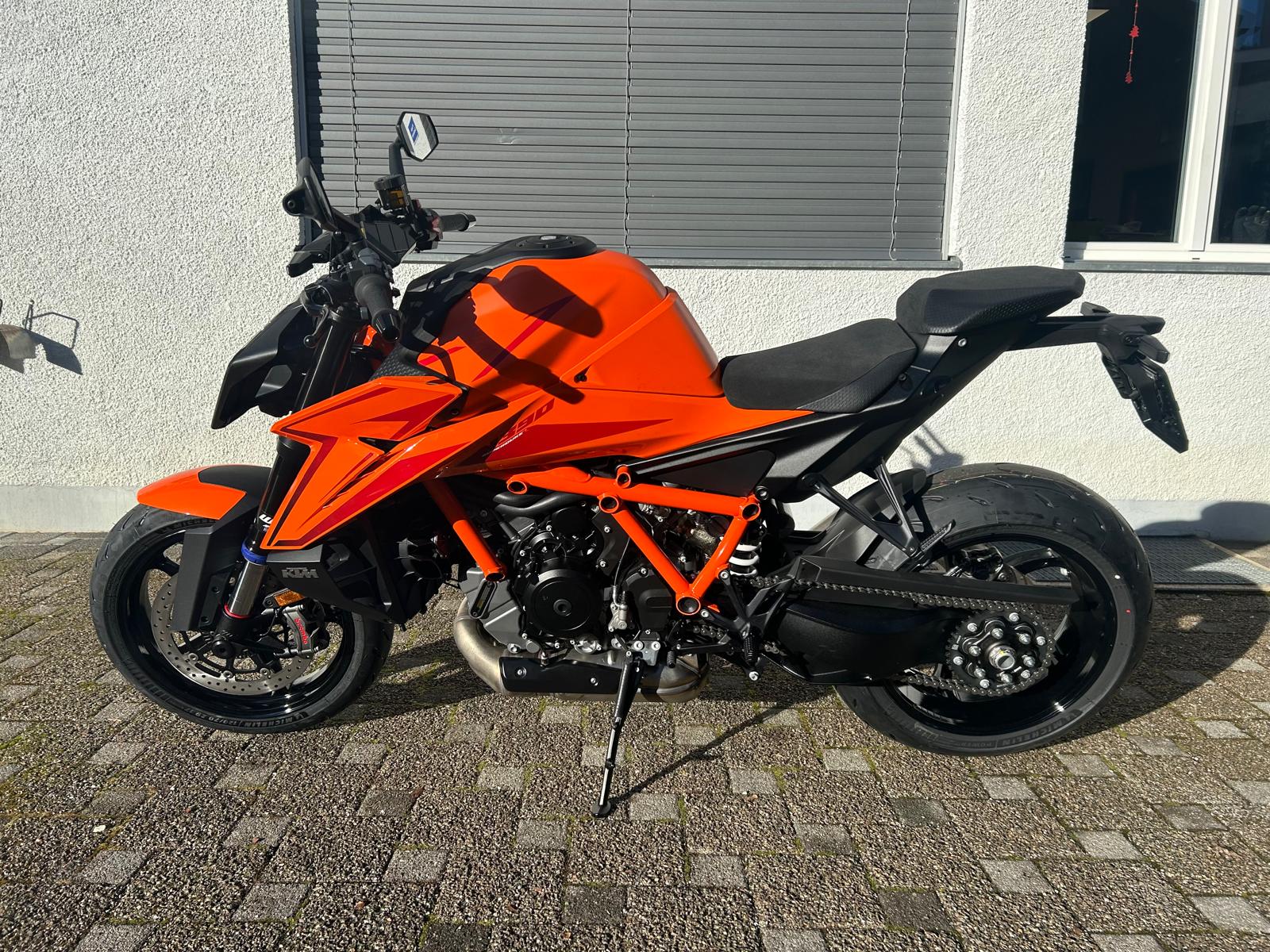KTM 1390 Super Duke R EVO-image-7