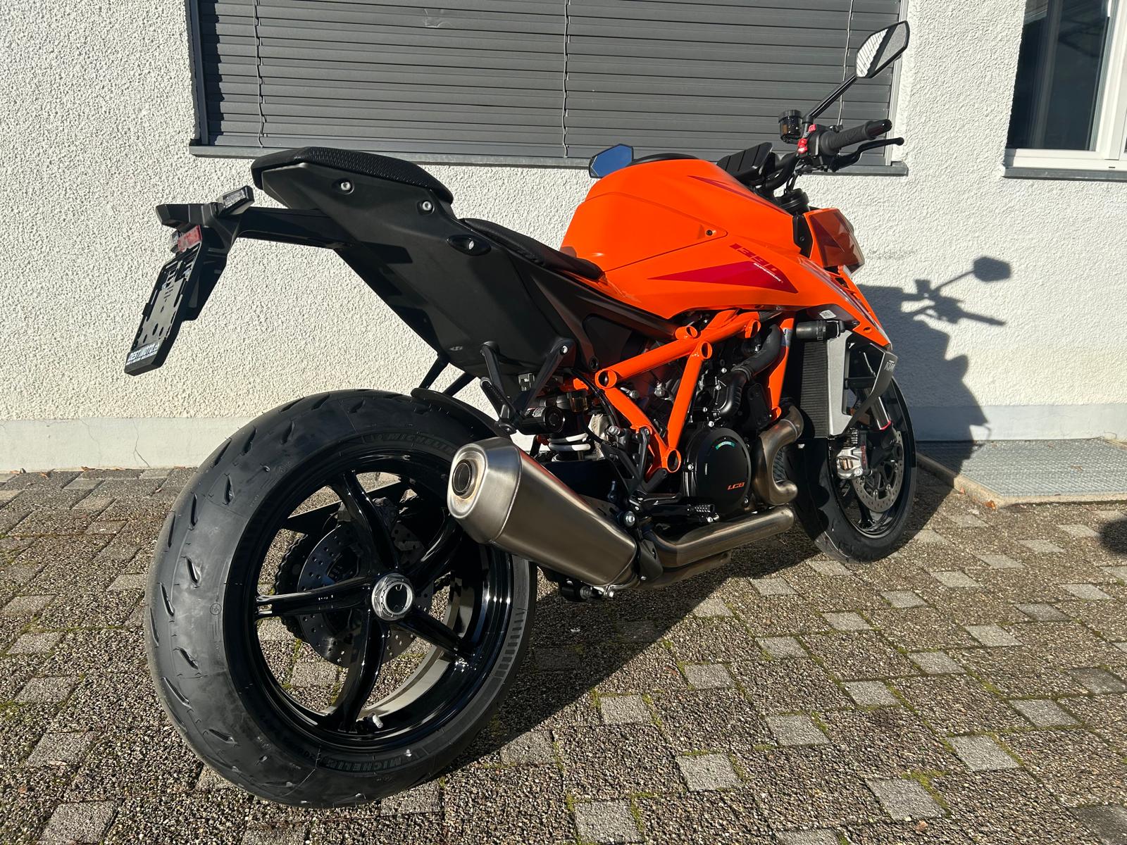 KTM 1390 Super Duke R EVO-image-9