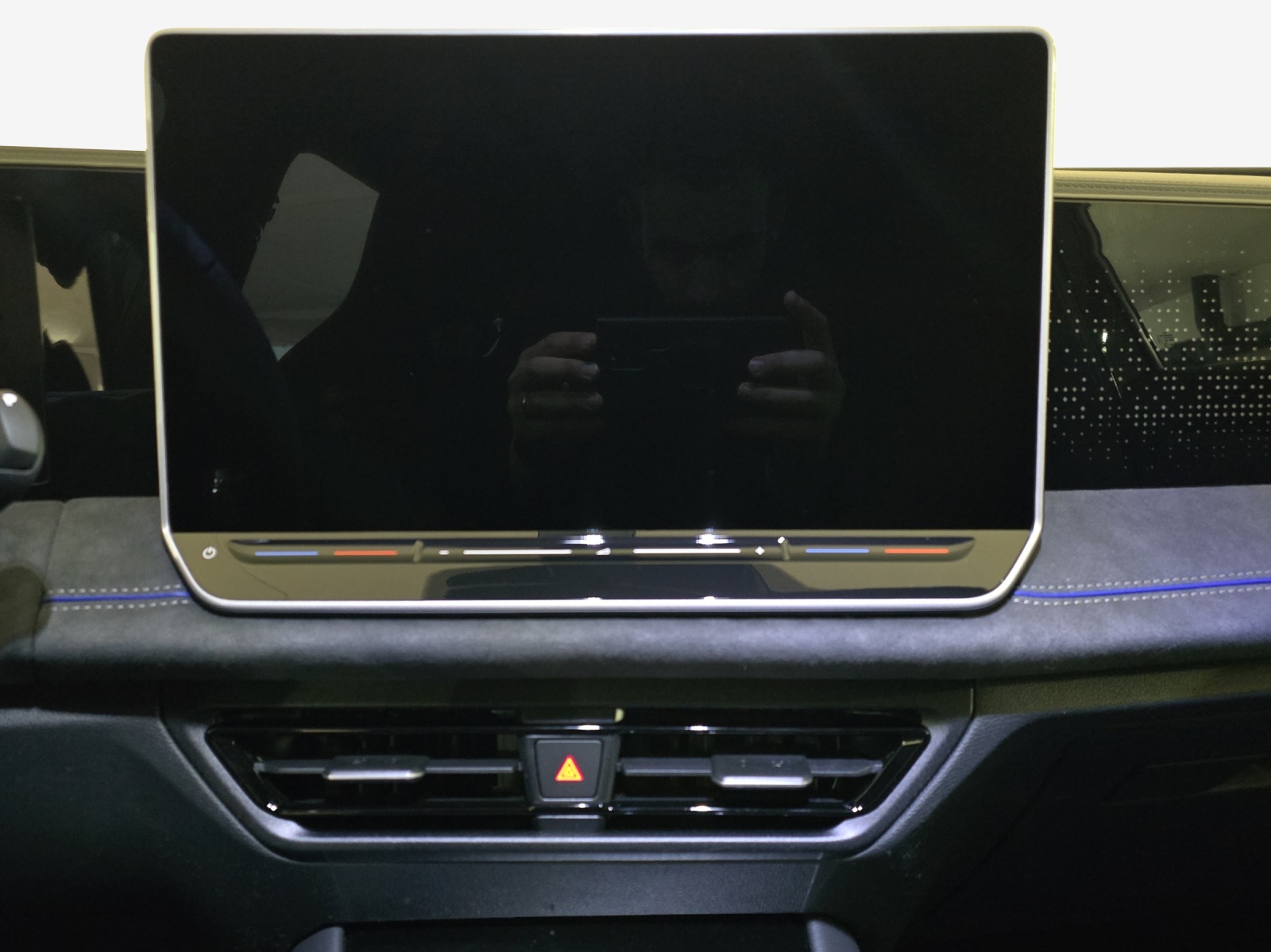 VW Tiguan 2.0 TSI DSG R-Line 4Motion-image-10
