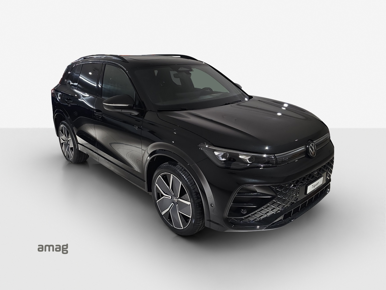 VW Tiguan 2.0 TSI DSG R-Line 4Motion-image-13