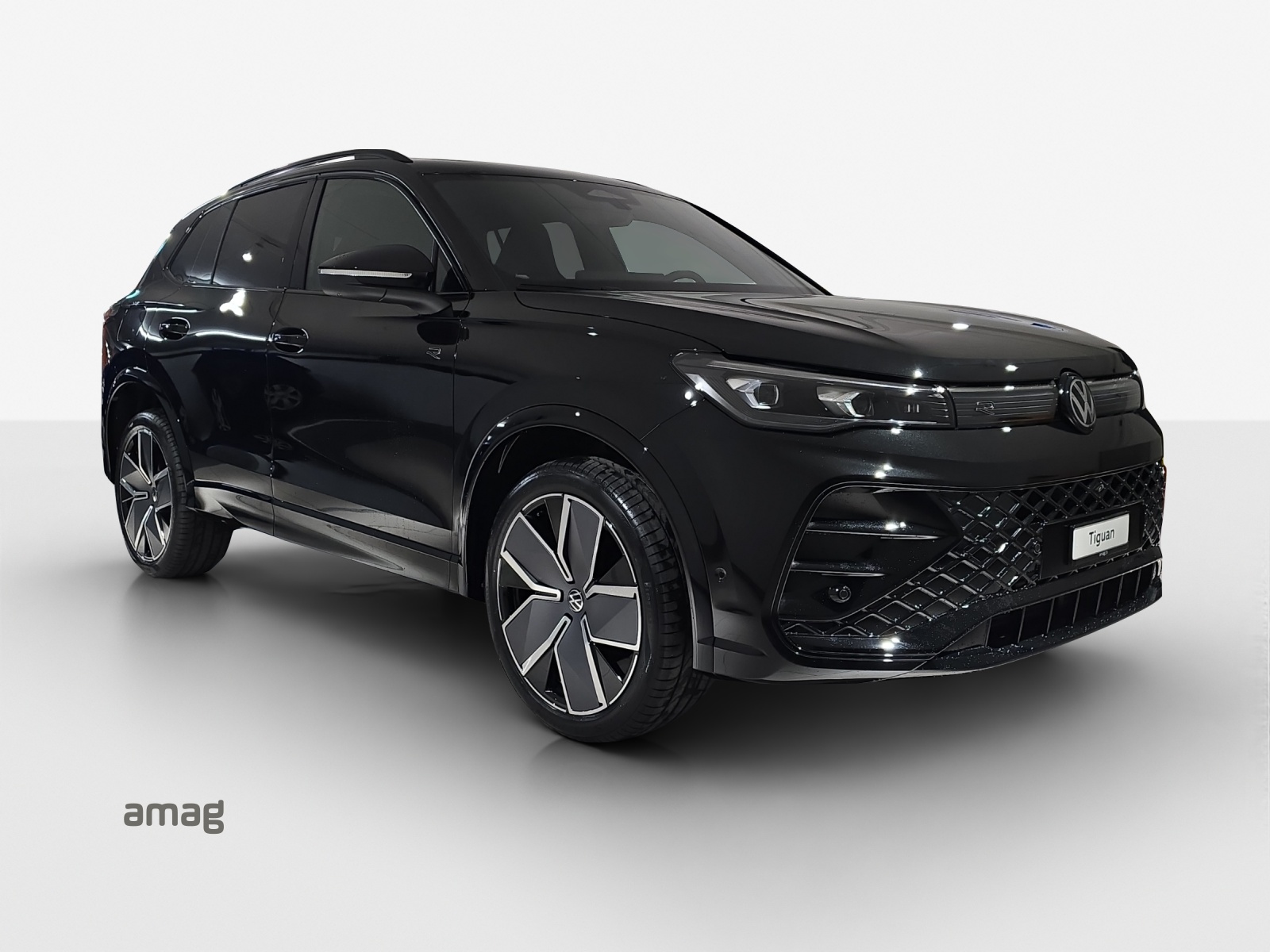 VW Tiguan 2.0 TSI DSG R-Line 4Motion-image-5