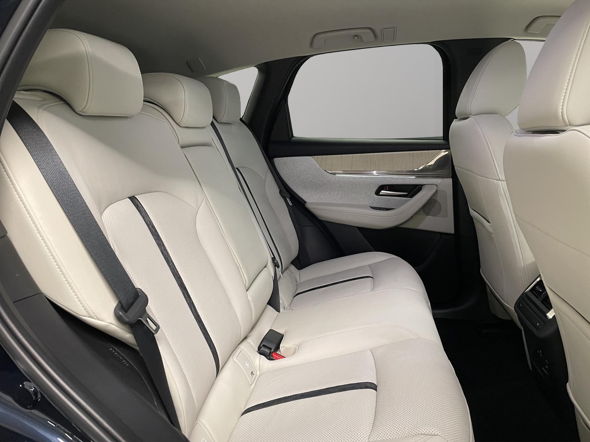 MAZDA CX-60 2.5 PHEV Takumi-image-11