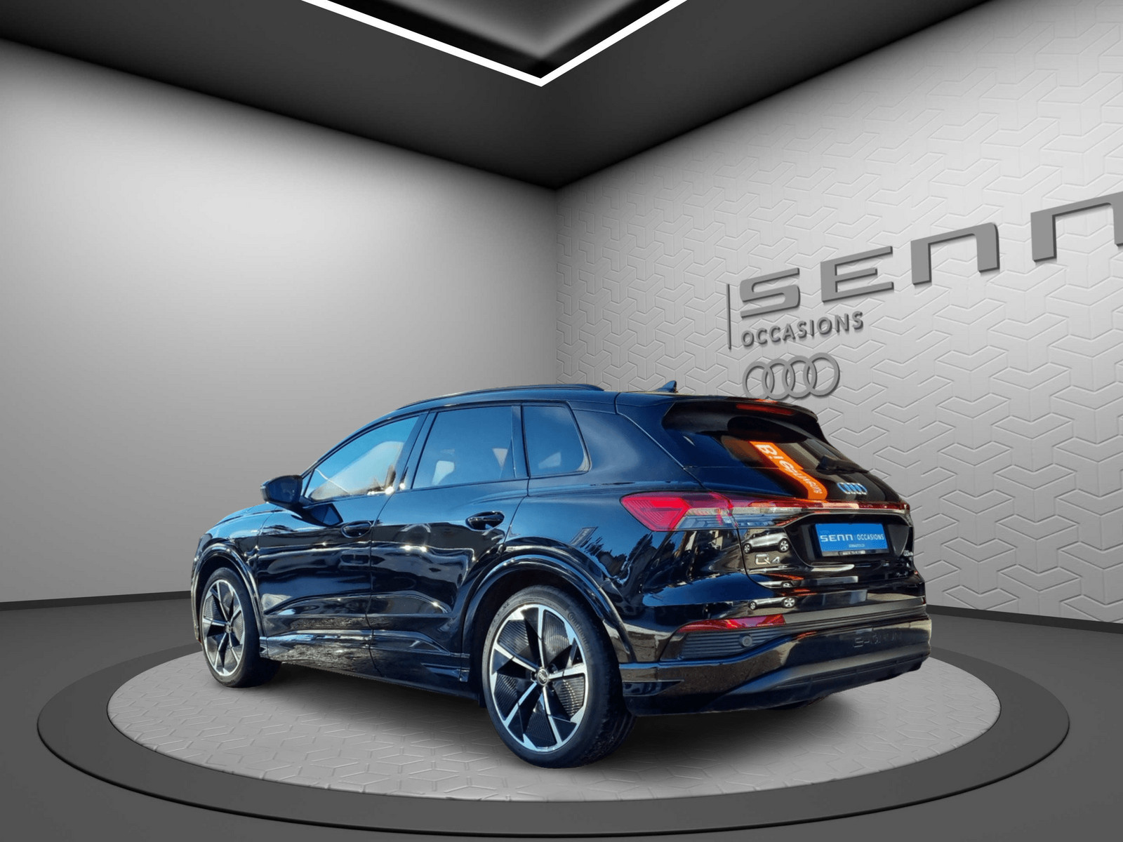 AUDI Q4 e-tron 50 quattro-image-3
