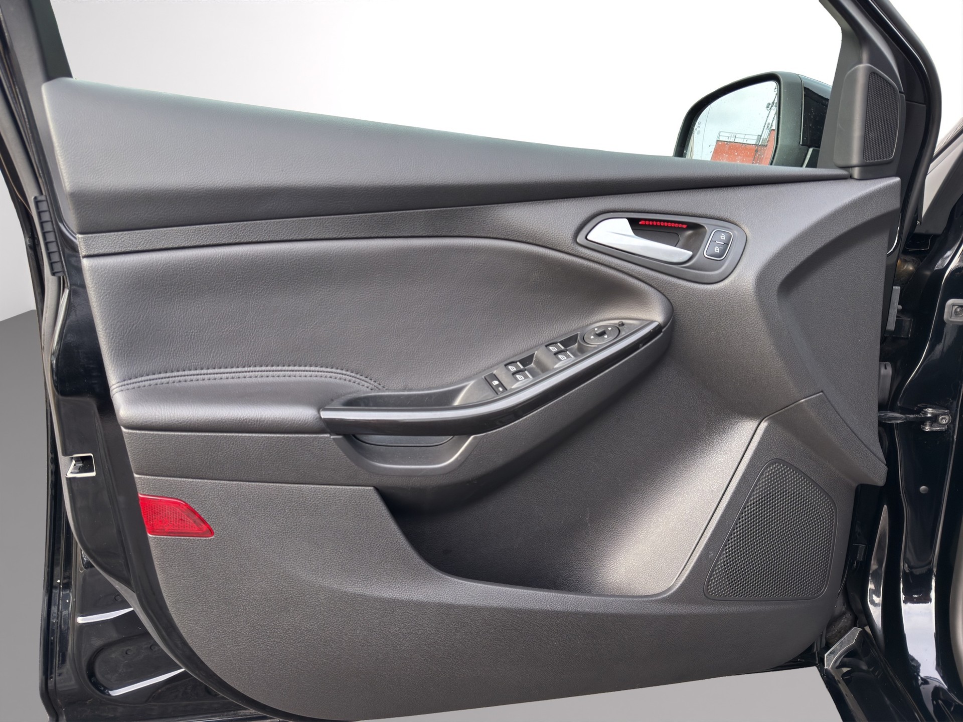 FORD Focus 1.5 SCTi Titanium X-image-8