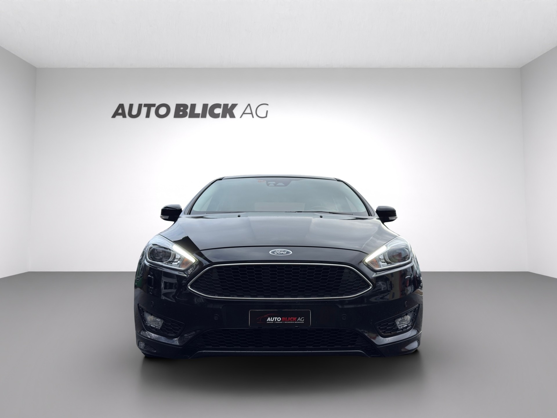 FORD Focus 1.5 SCTi Titanium X-image-2