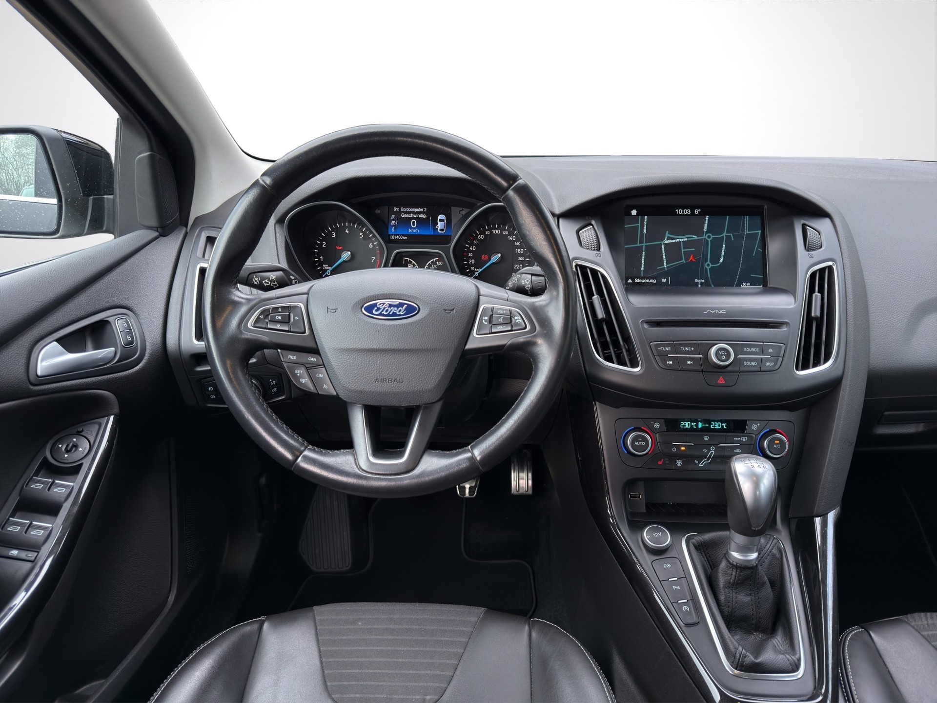 FORD Focus 1.5 SCTi Titanium X-image-12
