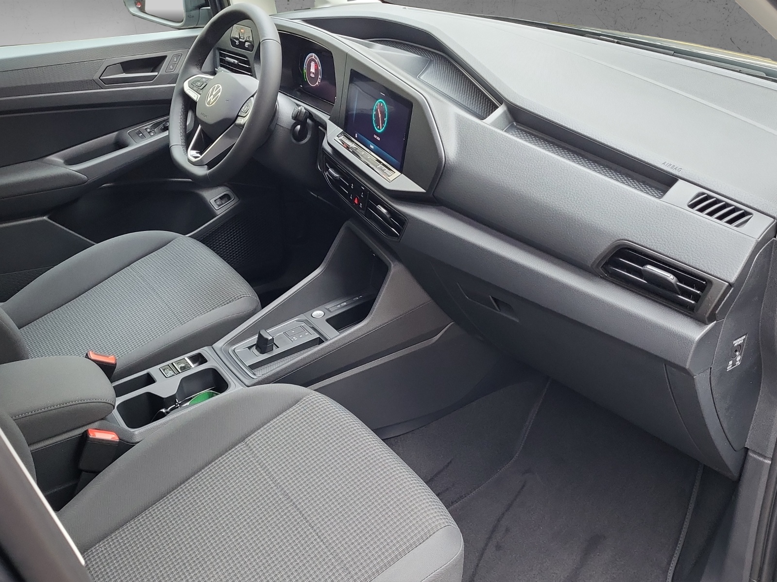 VW Caddy Liberty 1.5eHybrid (Plug-In Hybrid) 150PS DSG-image-9
