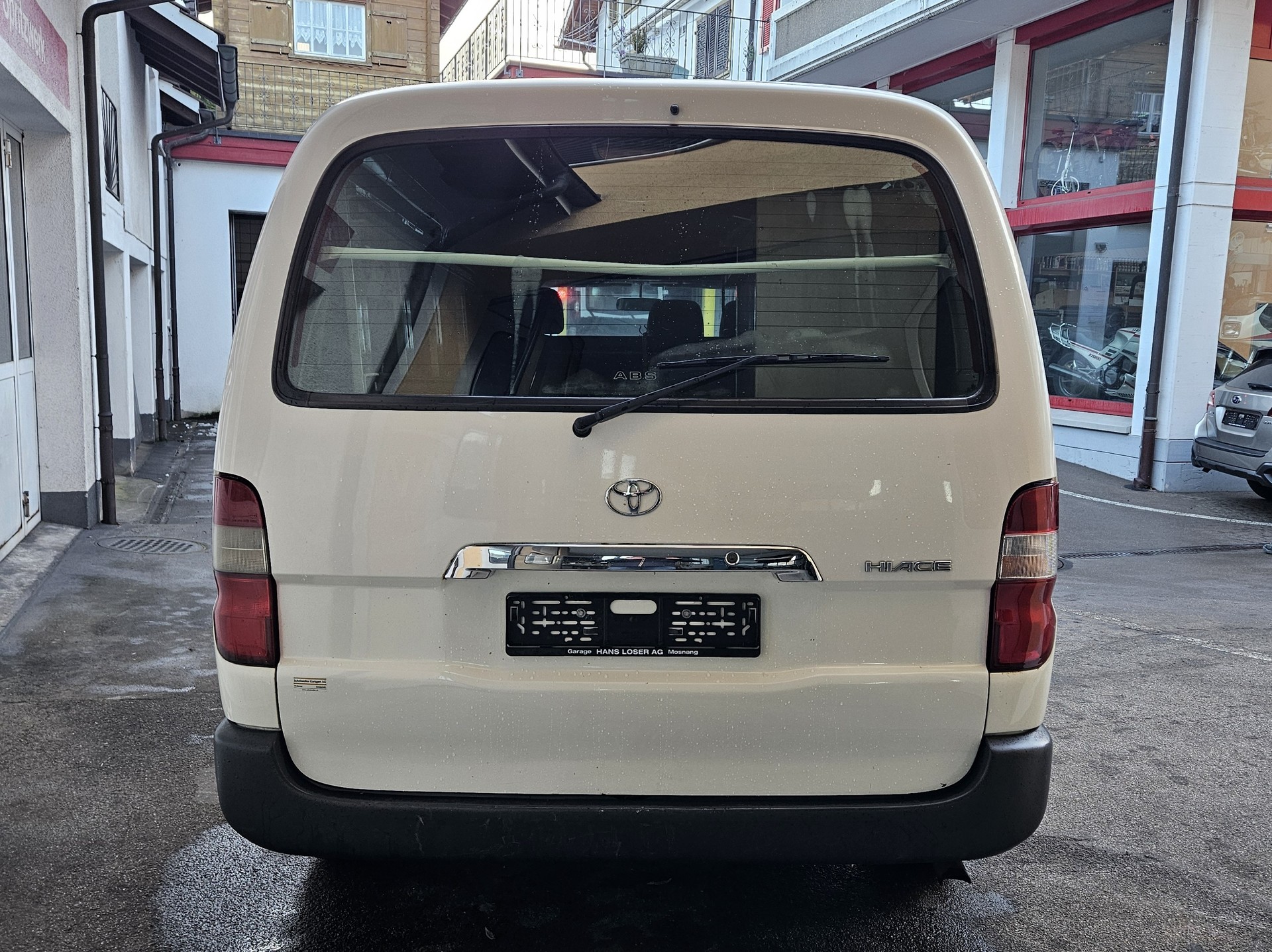 TOYOTA Hiace D-4D Van LWB-image-4