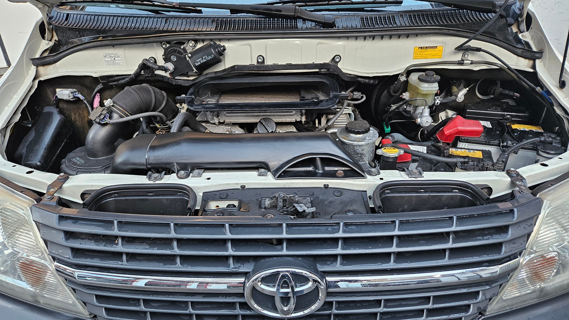 TOYOTA Hiace D-4D Van LWB-image-8
